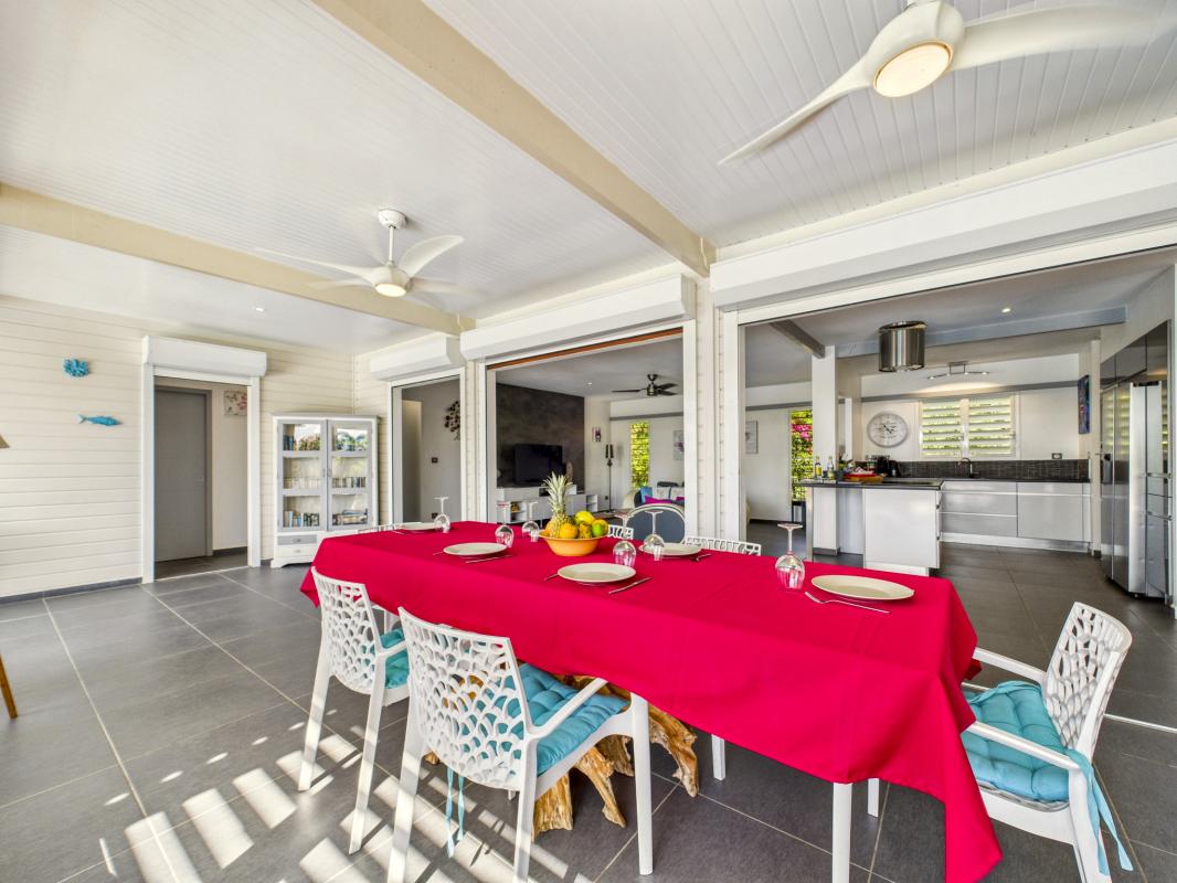 16.Location Villa piscine vue mer Saint François Guadeloupe_Terrasse